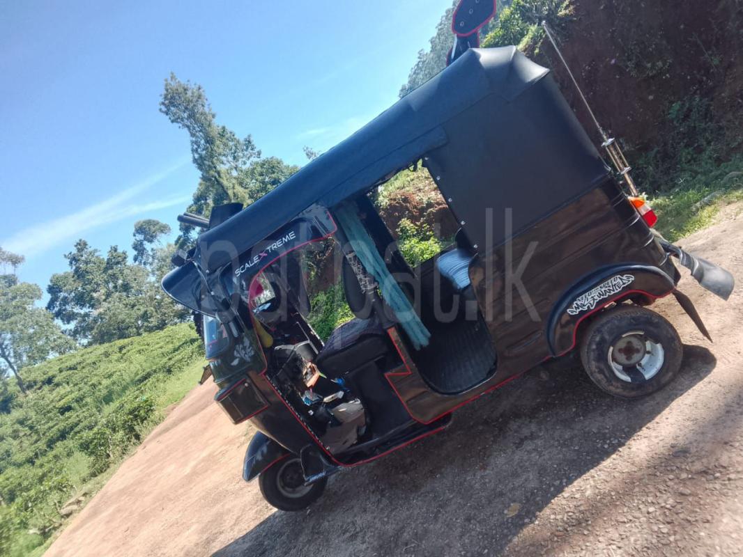 Bajaj 4 stroke 2010 - பயன்படுத்தப்பட்டது முச்சக்கர வண்டி sale in Sri Lanka - patpat.lk