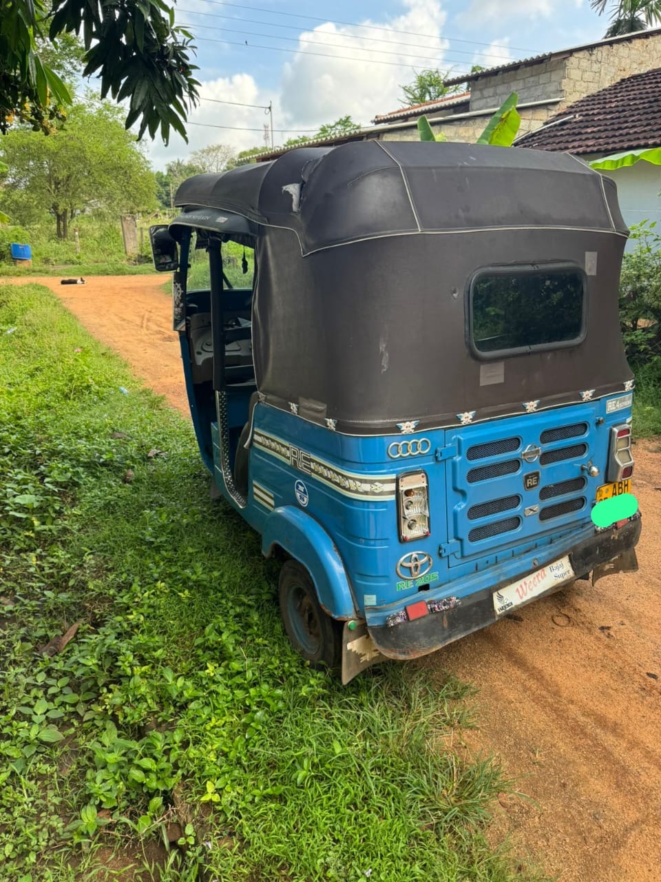 Bajaj Three Wheel 2016 - Used Three wheeler sale in Sri Lanka - patpat.lk