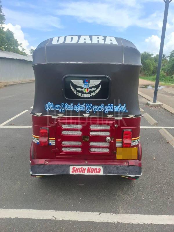Bajaj Three Wheel 2014 - பயன்படுத்தப்பட்டது முச்சக்கர வண்டி sale in Sri Lanka - patpat.lk