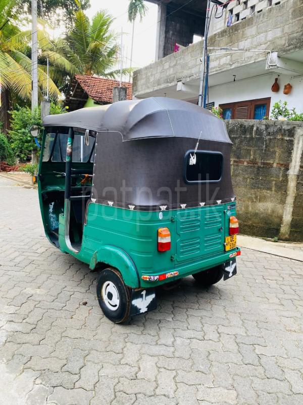 Bajaj Three Wheel 2006 - பயன்படுத்தப்பட்டது முச்சக்கர வண்டி sale in Sri Lanka - patpat.lk