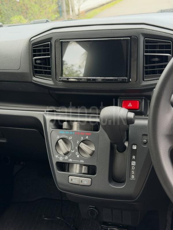 Advertisement image 6