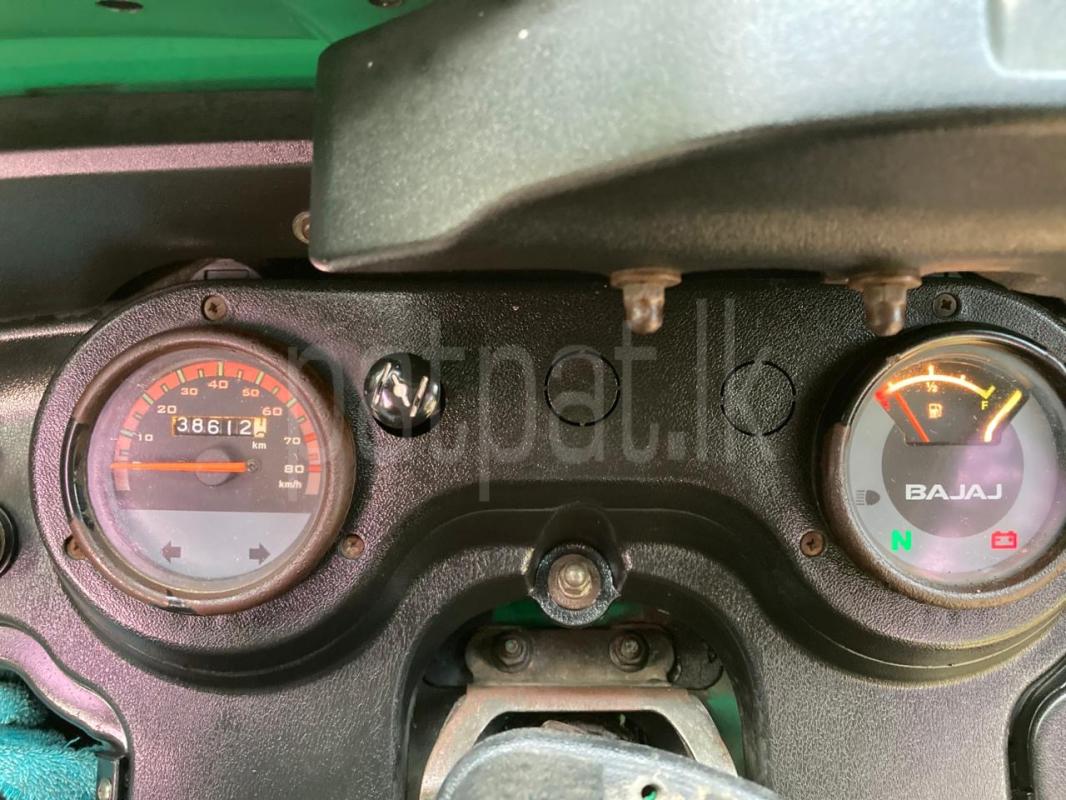 Bajaj Three Wheel 2015 - பயன்படுத்தப்பட்டது முச்சக்கர வண்டி sale in Sri Lanka - patpat.lk