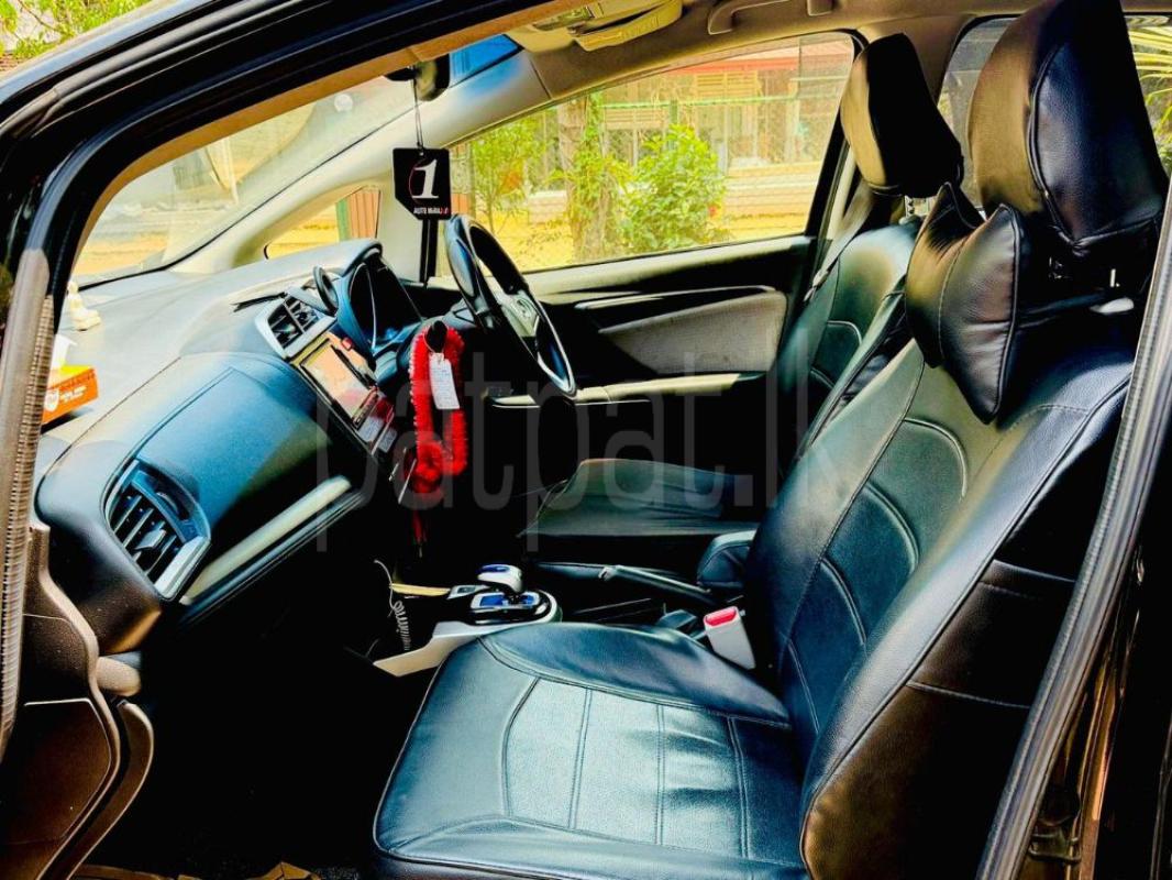 Advertisement image 5