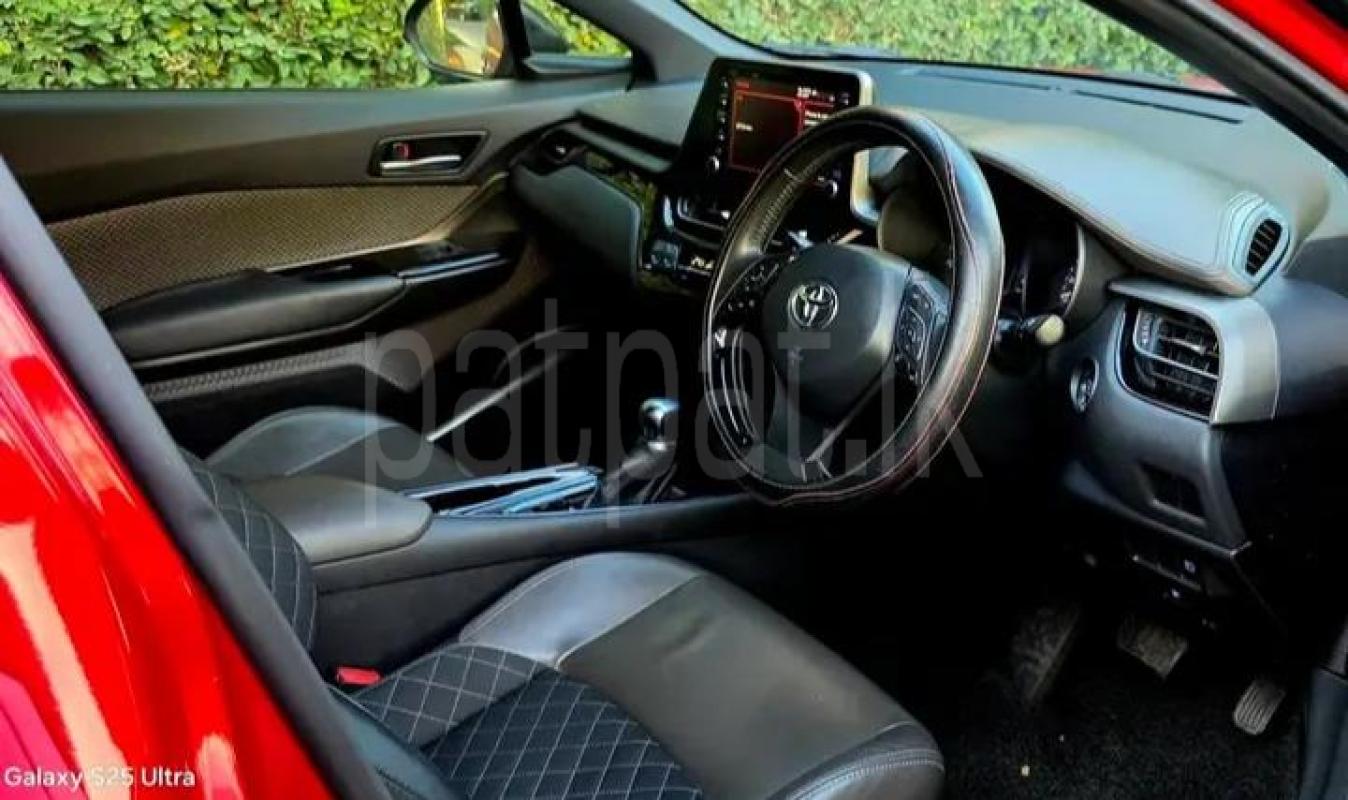 Toyota CHR 2020 - பயன்படுத்தப்பட்டது SUV sale in Sri Lanka - patpat.lk