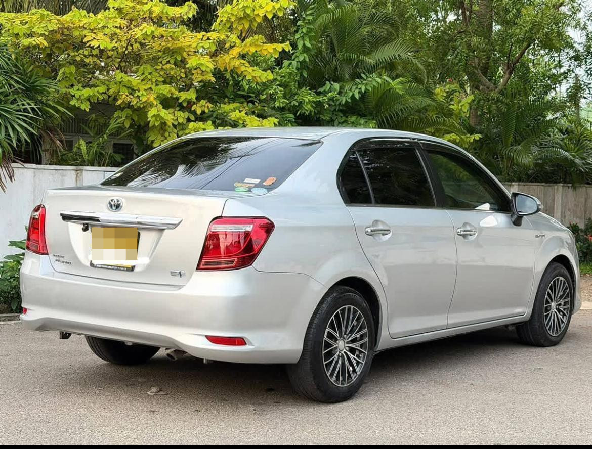 Toyota Axio 2015 - பயன்படுத்தப்பட்டது கார் sale in Sri Lanka - patpat.lk