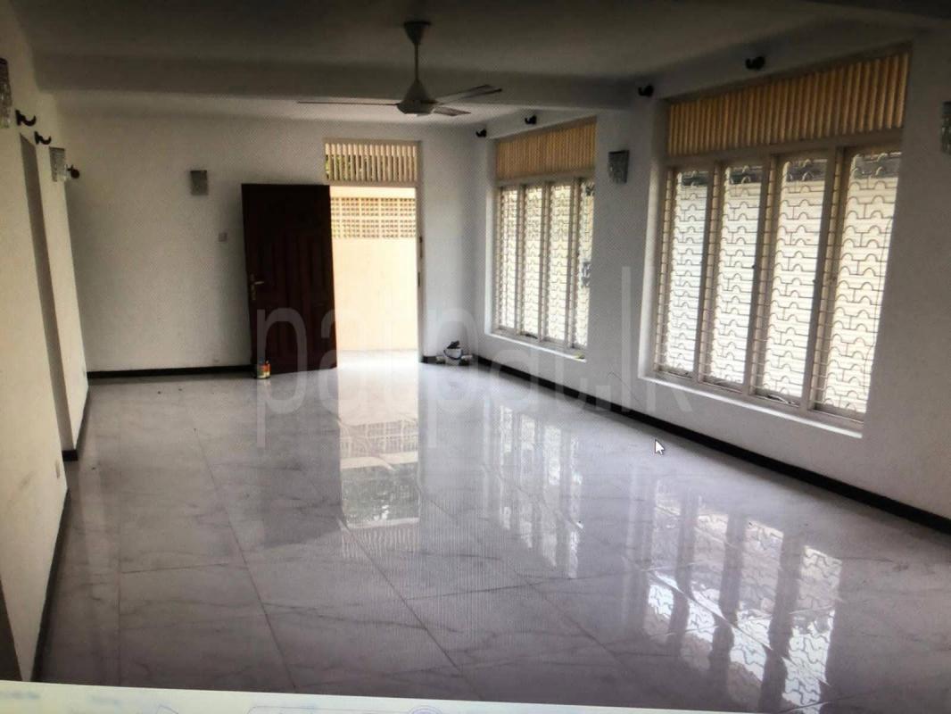 premium-listing-image