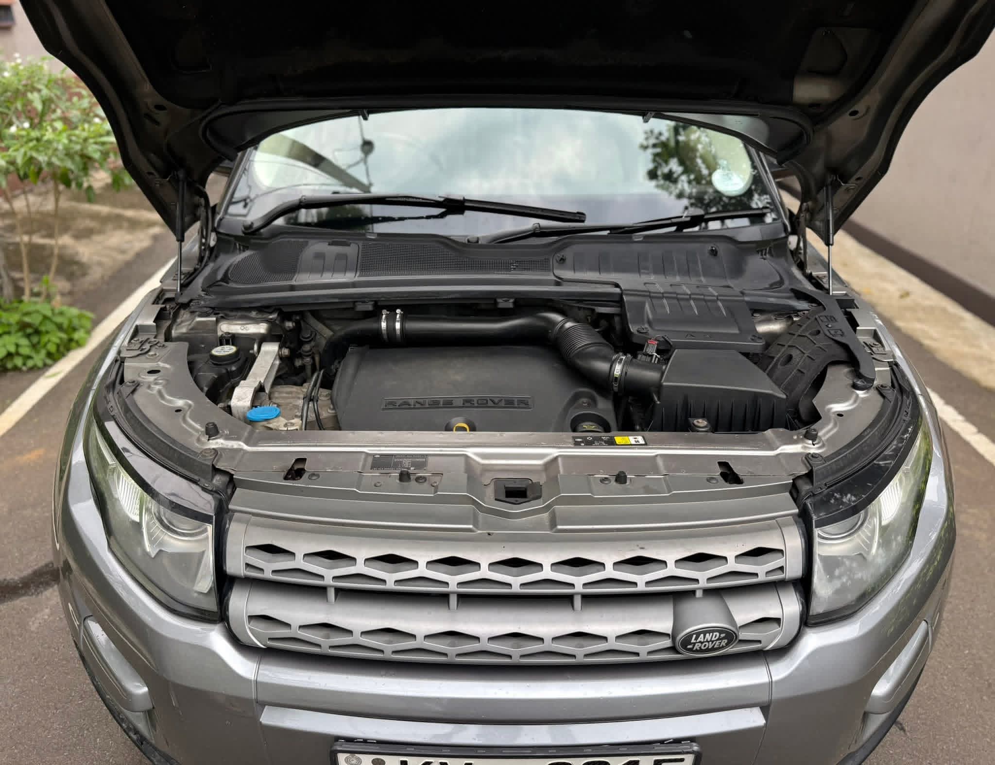 Land Rover Range Rover 2013 - பயன்படுத்தப்பட்டது SUV sale in Sri Lanka - patpat.lk