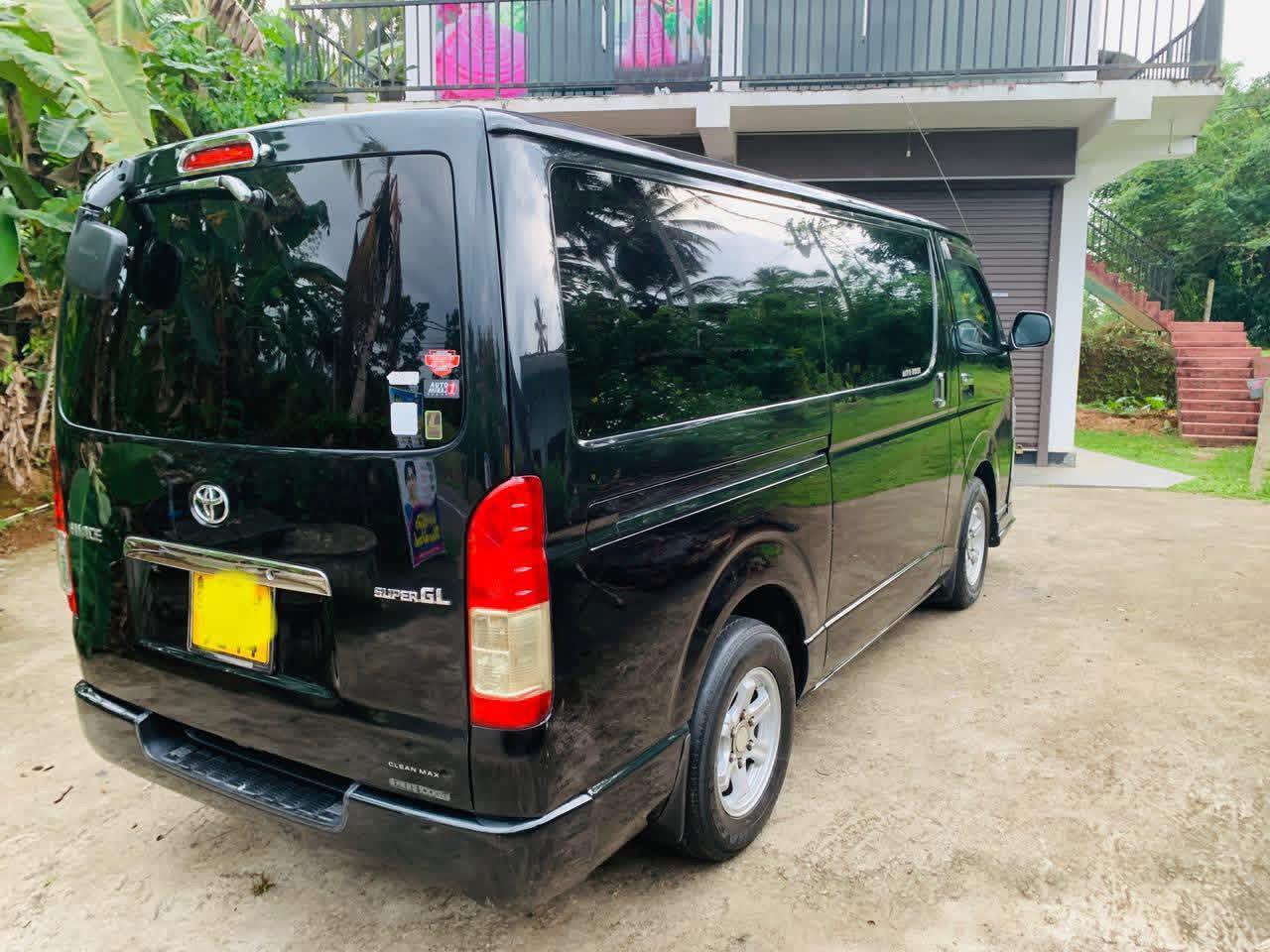 Toyota Hiace 2012 - மறுசீரமைக்கப்பட்டது வேன் sale in Sri Lanka - patpat.lk