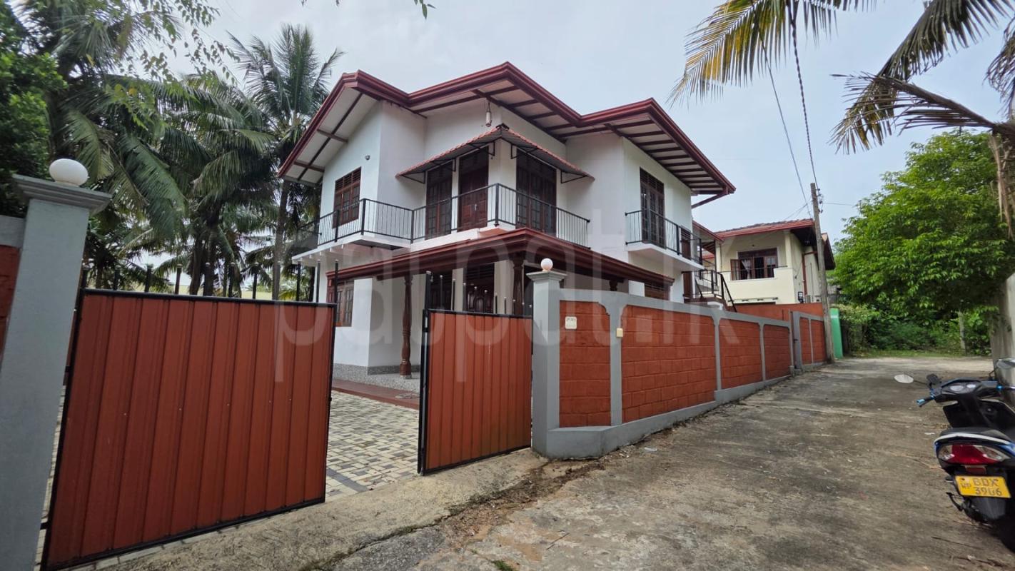 House for Sale in Athurugiriya ads-image-1