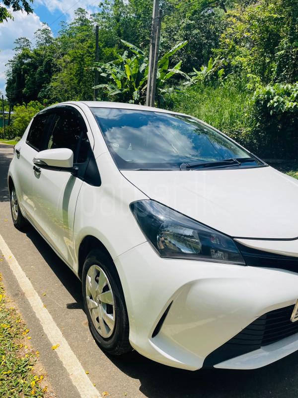 Toyota Vitz 2015 - Reconditioned Car sale in Sri Lanka - patpat.lk