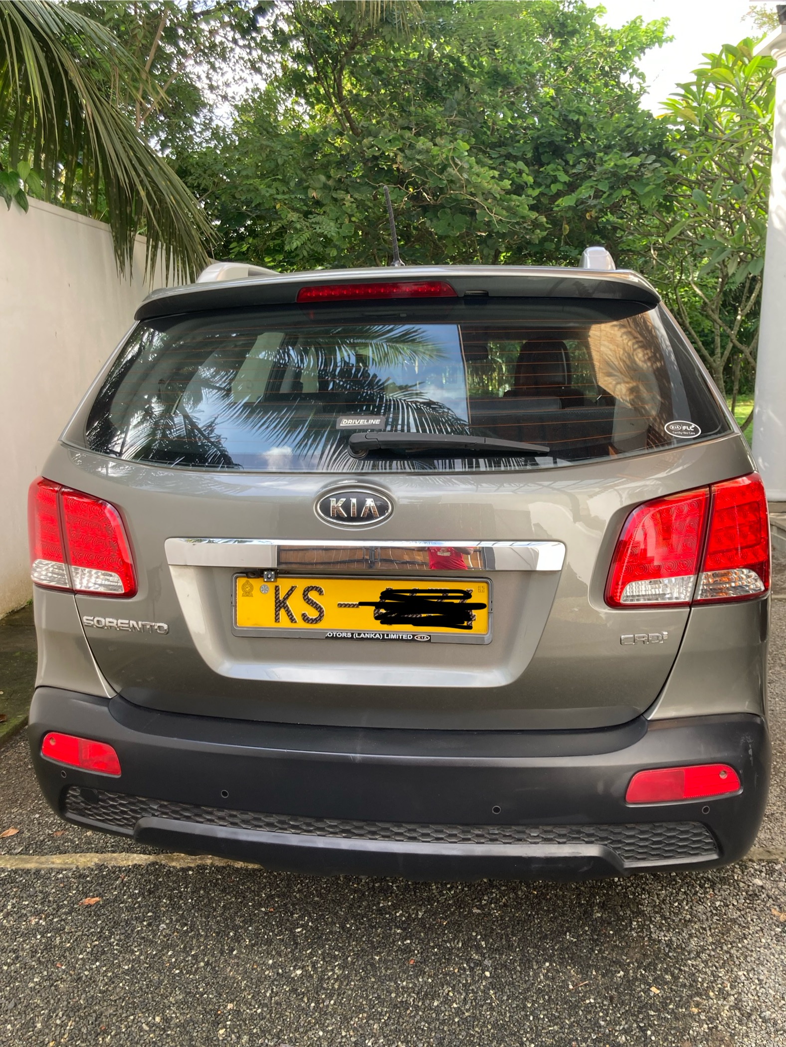 KIA Sorento 2011 - பயன்படுத்தப்பட்டது SUV sale in Sri Lanka - patpat.lk