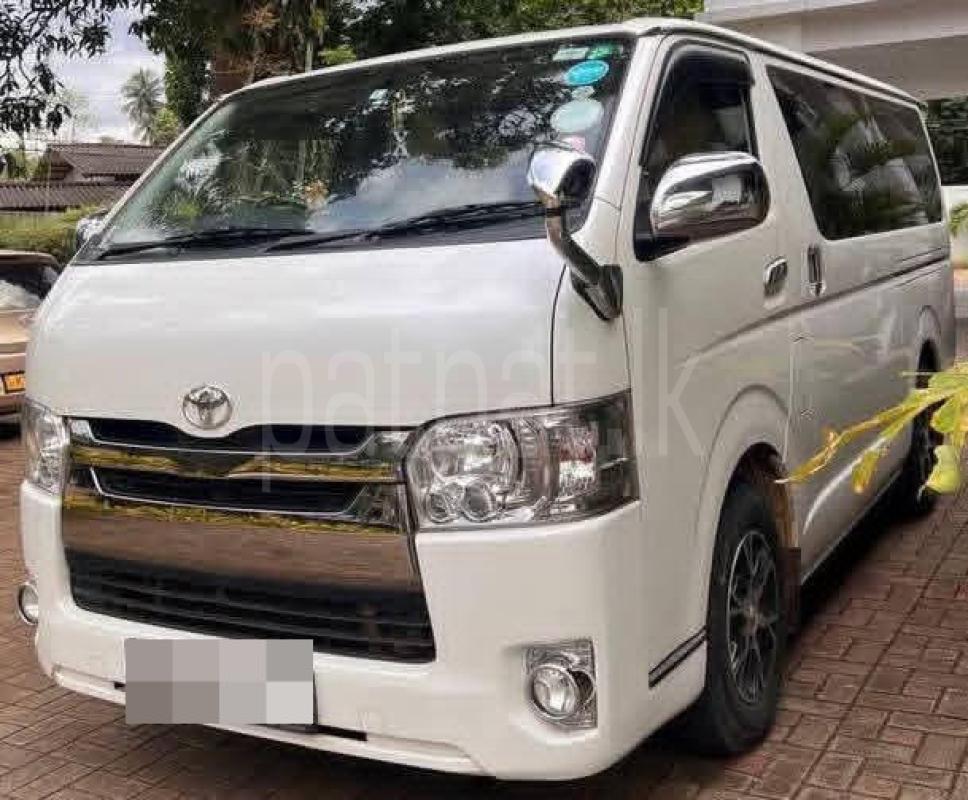 Toyota Hiace 2017 - பயன்படுத்தப்பட்டது வேன் sale in Sri Lanka - patpat.lk