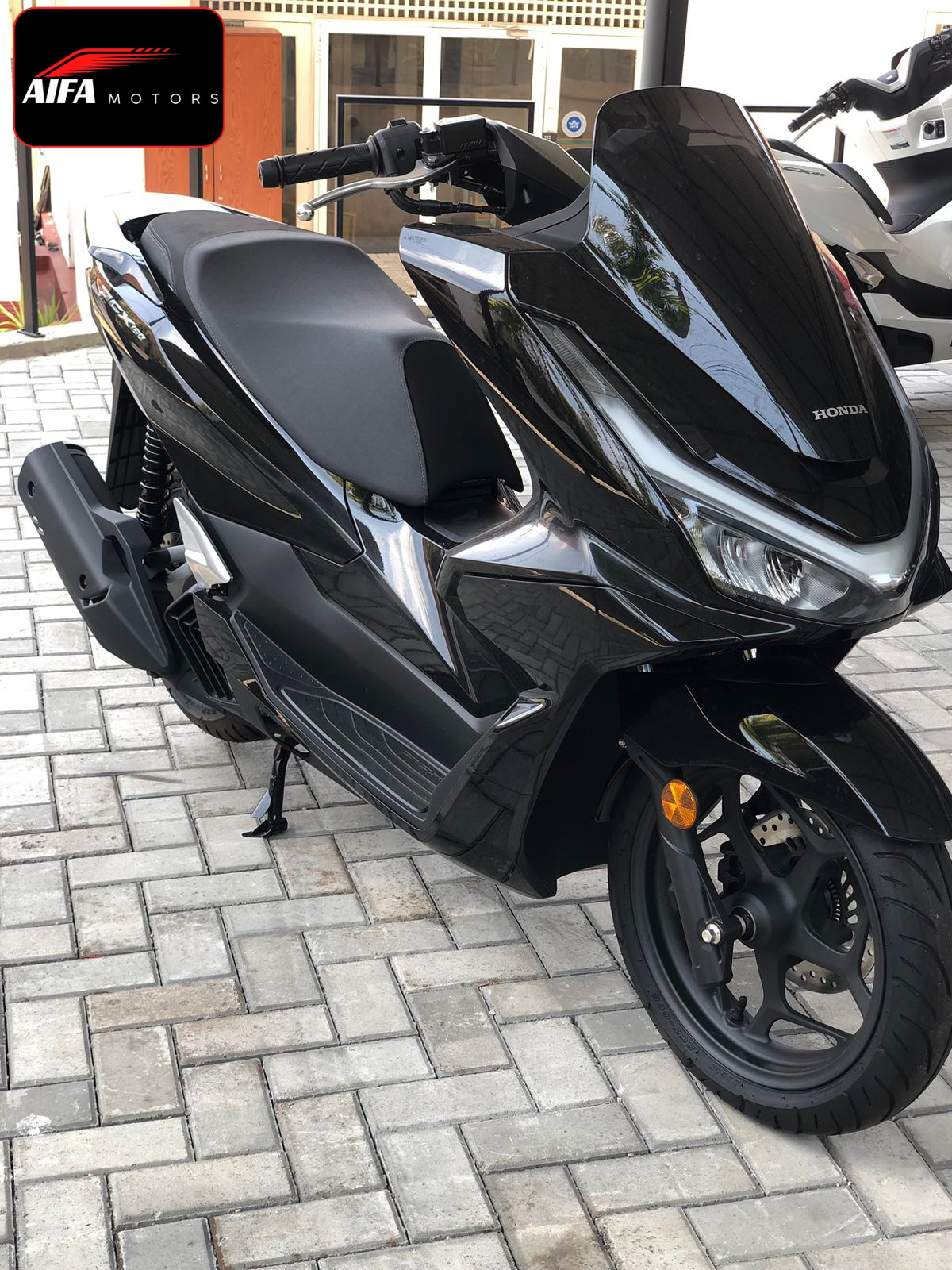 Honda PCX 2025 ads-image-1