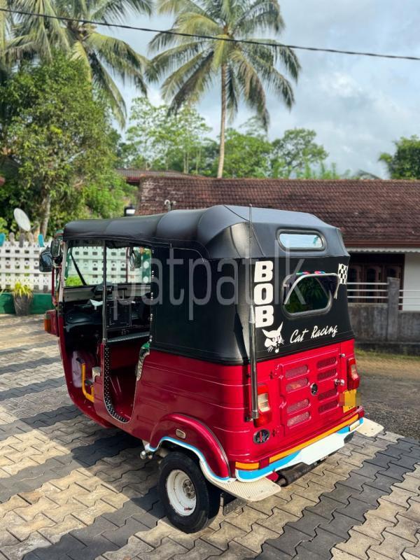 Bajaj Three Wheel 2011 - பயன்படுத்தப்பட்டது முச்சக்கர வண்டி sale in Sri Lanka - patpat.lk