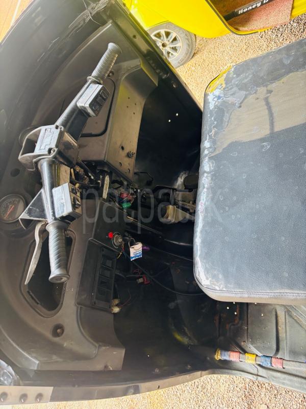Bajaj Three Wheel 2011 - பயன்படுத்தப்பட்டது முச்சக்கர வண்டி sale in Sri Lanka - patpat.lk