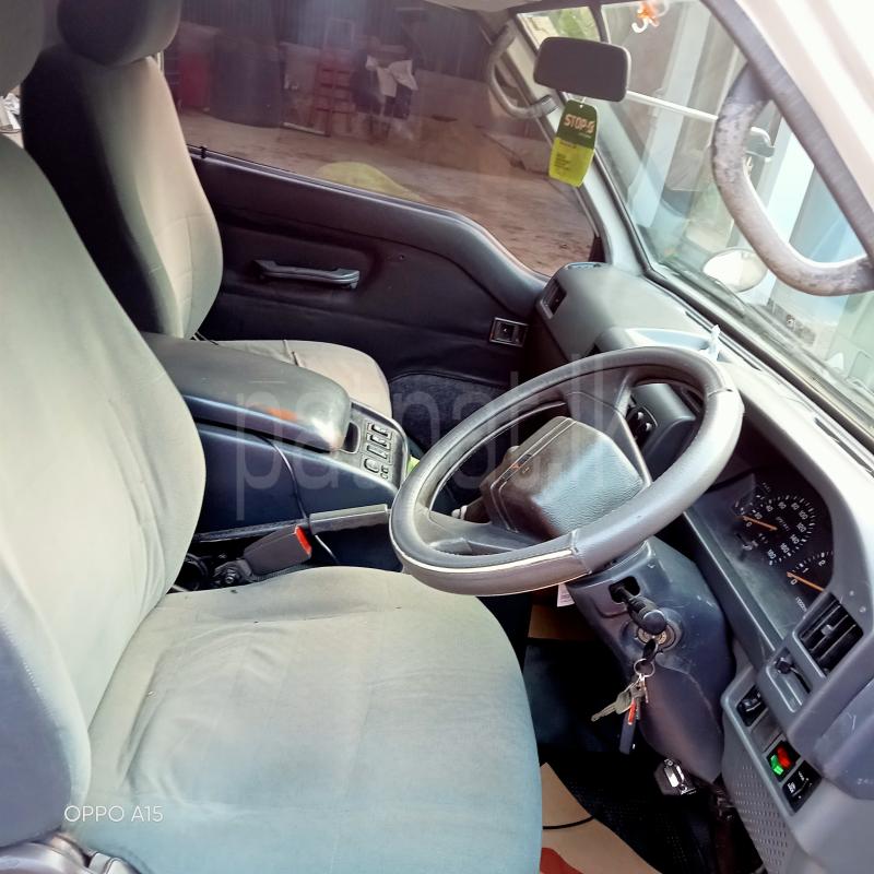Mitsubishi Delica 2002 - Used Van sale in Sri Lanka - patpat.lk