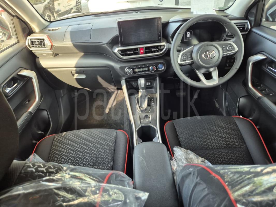 Toyota Raize 2028 - சான்றளிக்கப்பட்டது SUV sale in Sri Lanka - patpat.lk