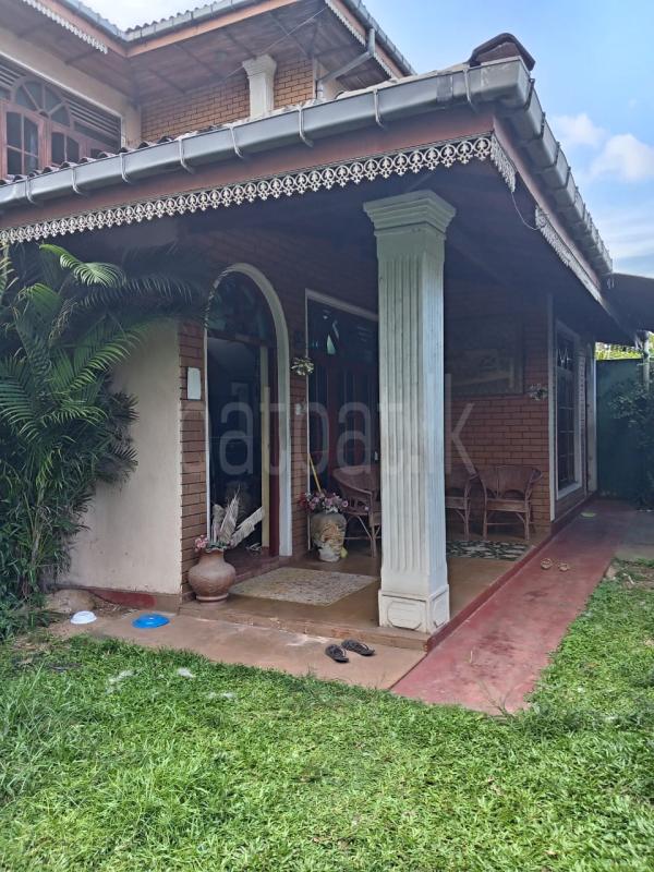 House for Sale in Dehiwala ads-image-1