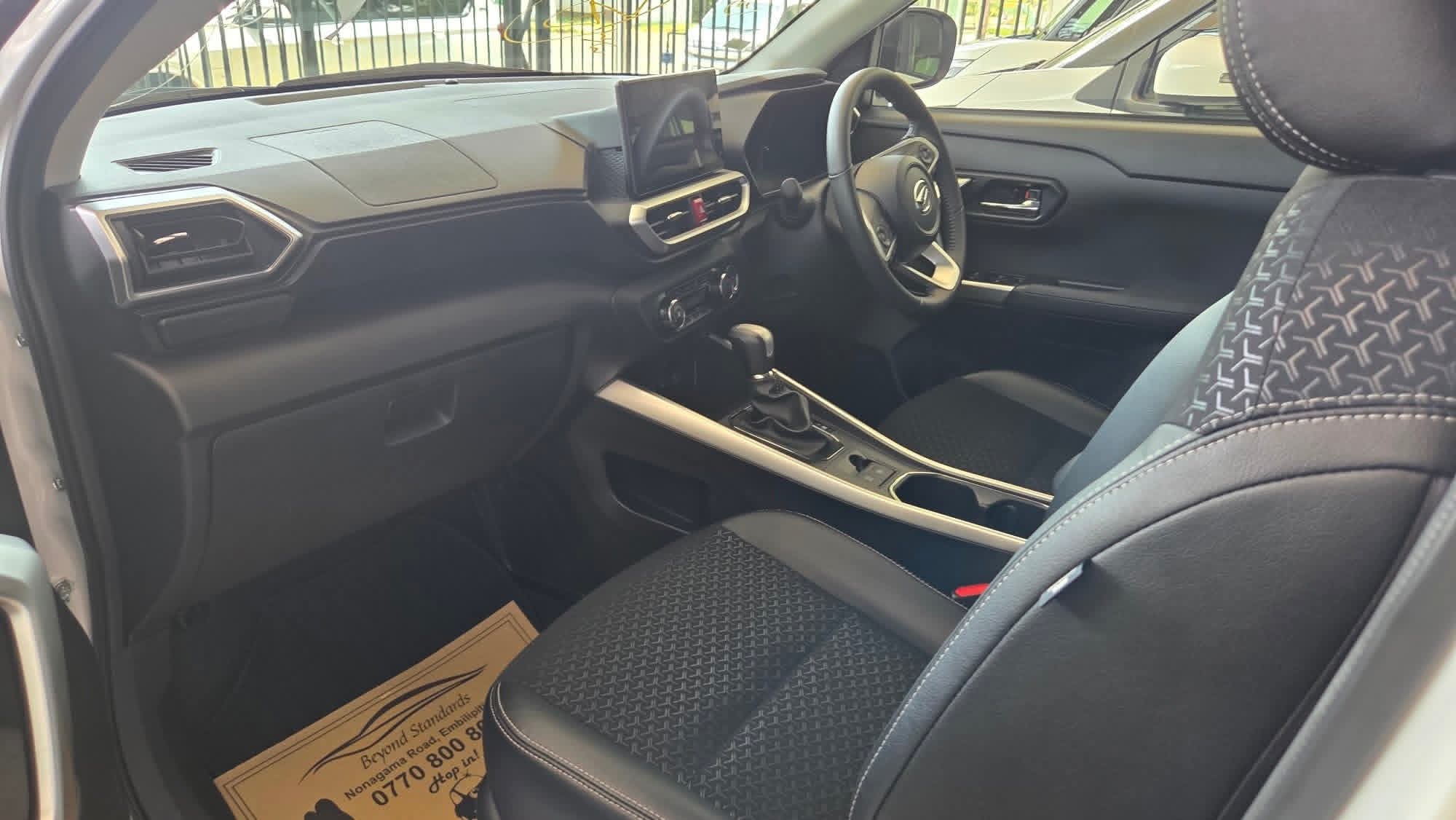 Daihatsu Rocky 2023 - பயன்படுத்தப்பட்டது SUV sale in Sri Lanka - patpat.lk