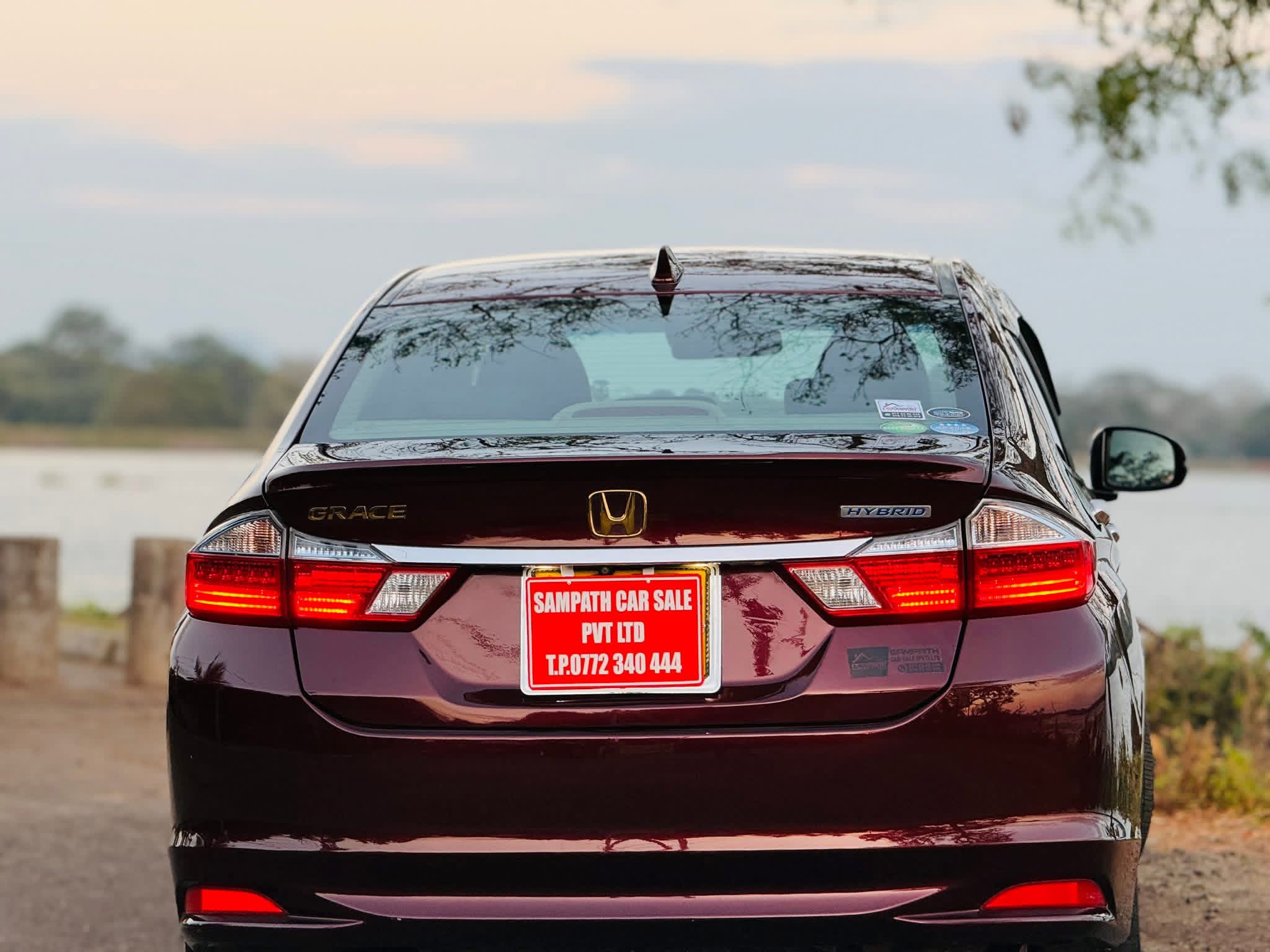 Honda Grace 2014 - Used Car sale in Sri Lanka - patpat.lk