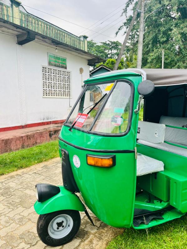 Bajaj 2 stroke 2006 - பயன்படுத்தப்பட்டது முச்சக்கர வண்டி sale in Sri Lanka - patpat.lk