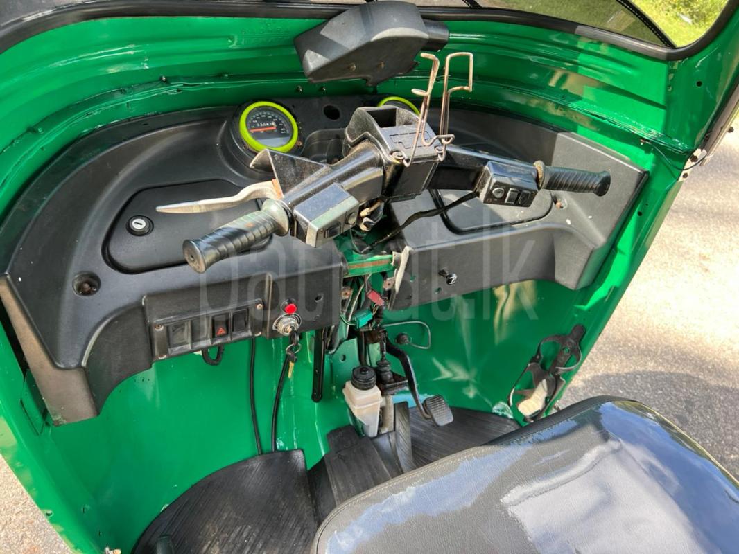 Bajaj Three Wheel 2013 - Used Three wheeler sale in Sri Lanka - patpat.lk