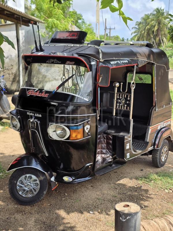 Bajaj 4 stroke 2011 - Used Three wheeler sale in Sri Lanka - patpat.lk