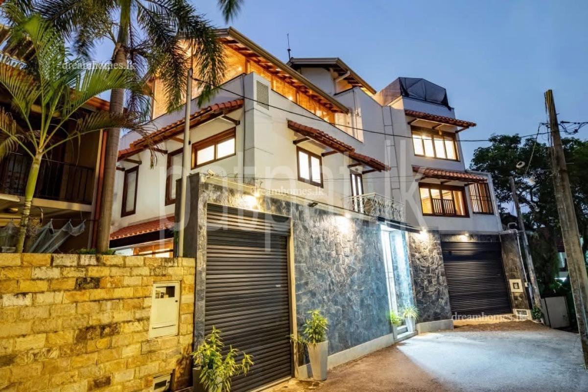 Advertisement image 6