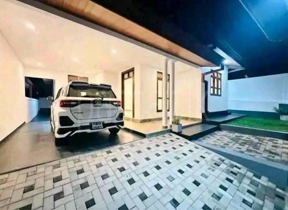 House for Sale in Godagama ads-image-1