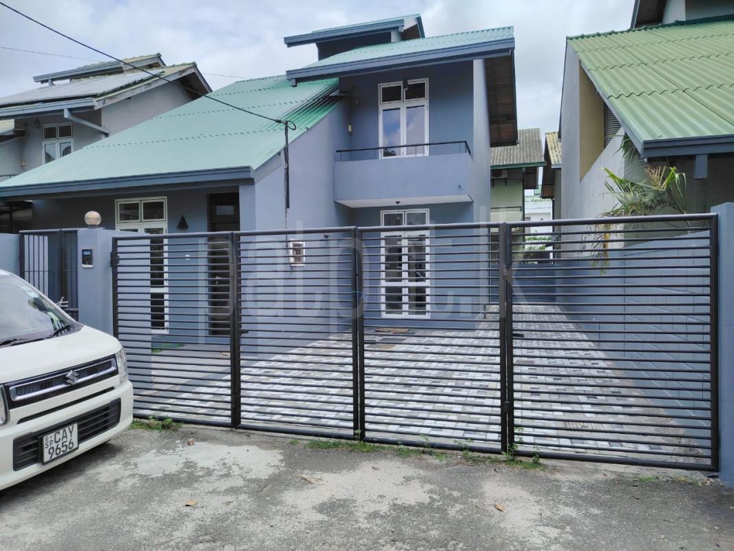 House for Sale in Madiwela ads-image-1