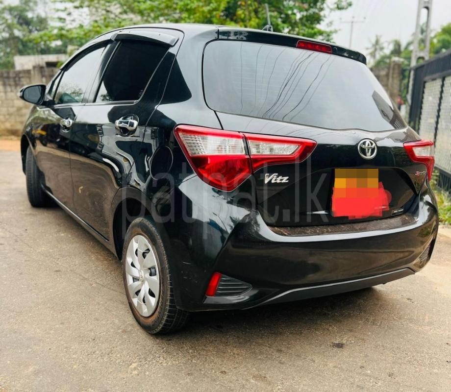 Toyota Vitz 2017 - Used Car sale in Sri Lanka - patpat.lk