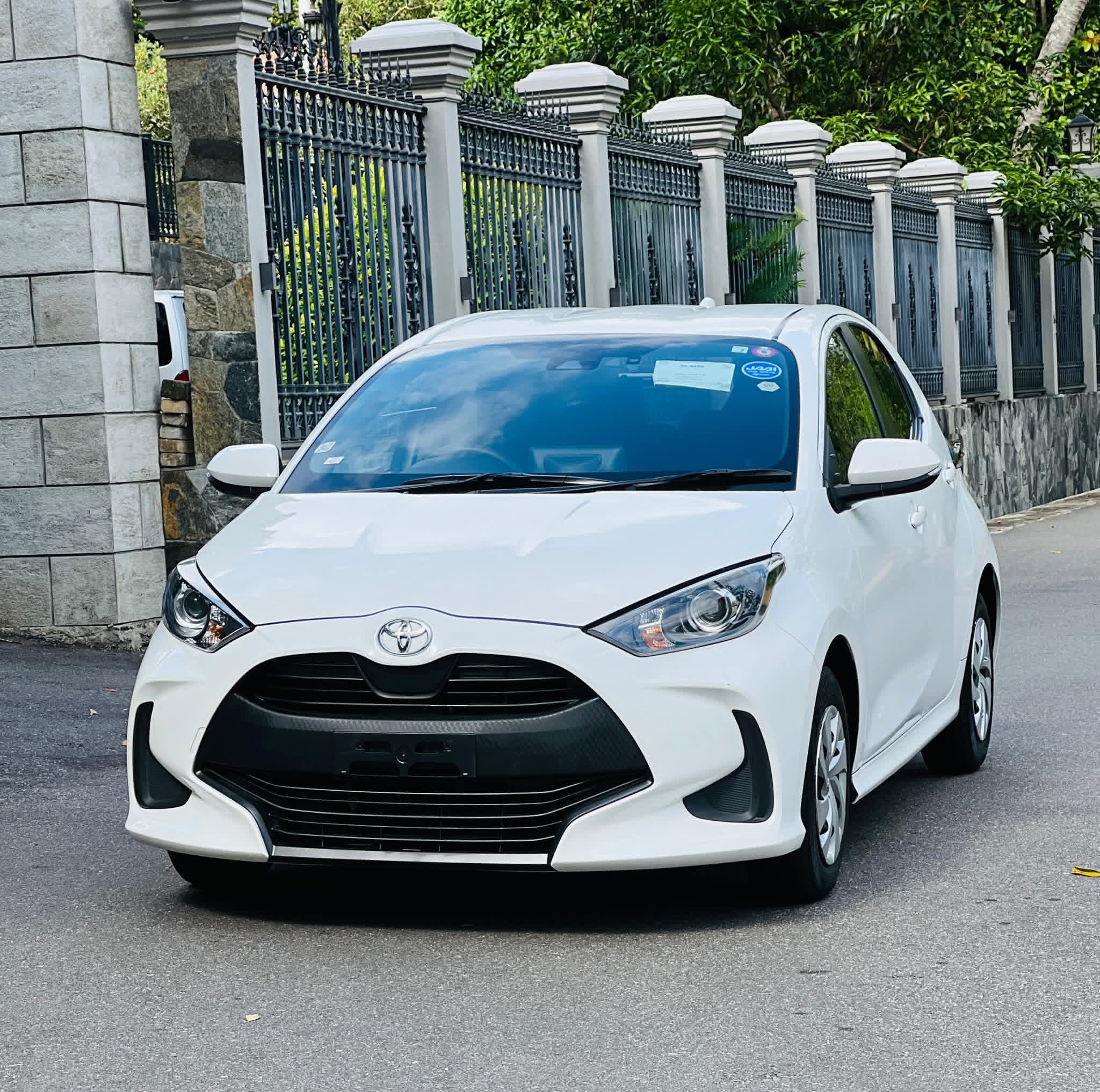 Toyota Yaris 2023 - අලුත් කාර් sale in Sri Lanka - patpat.lk