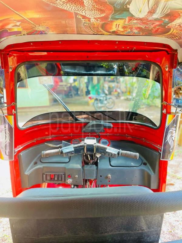 Bajaj Three Wheel 2012 - பயன்படுத்தப்பட்டது முச்சக்கர வண்டி sale in Sri Lanka - patpat.lk