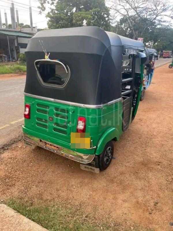 Bajaj 4 stroke 2019 - භාවිතා කරන ලද ත්‍රිරෝද රථය sale in Sri Lanka - patpat.lk