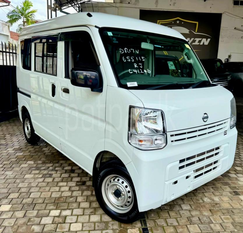 Nissan Clipper 2023 - மறுசீரமைக்கப்பட்டது வேன் sale in Sri Lanka - patpat.lk