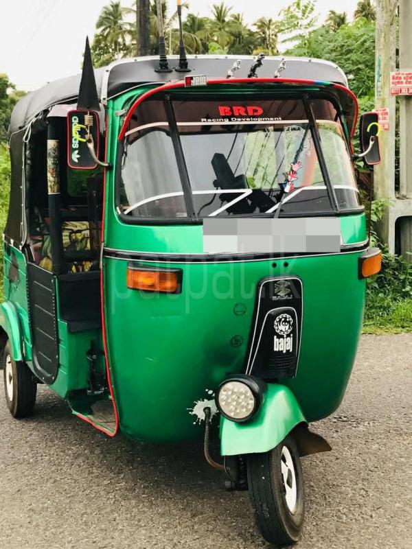 Bajaj 4 stroke 2009 - பயன்படுத்தப்பட்டது முச்சக்கர வண்டி sale in Sri Lanka - patpat.lk