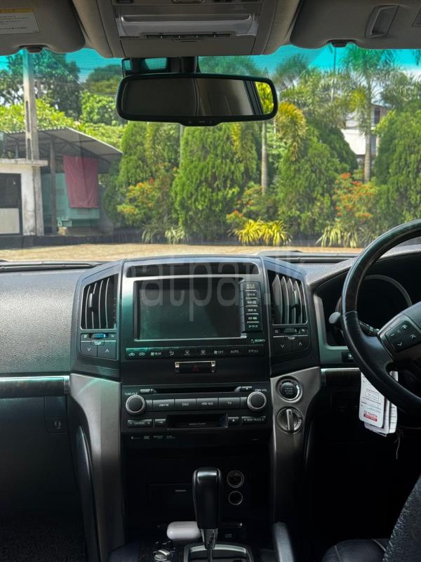 Advertisement image 6