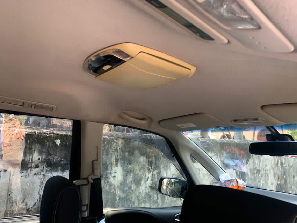 Nissan Serena 2015 - භාවිතා කරන ලද වෑන් රථය sale in Sri Lanka - patpat.lk