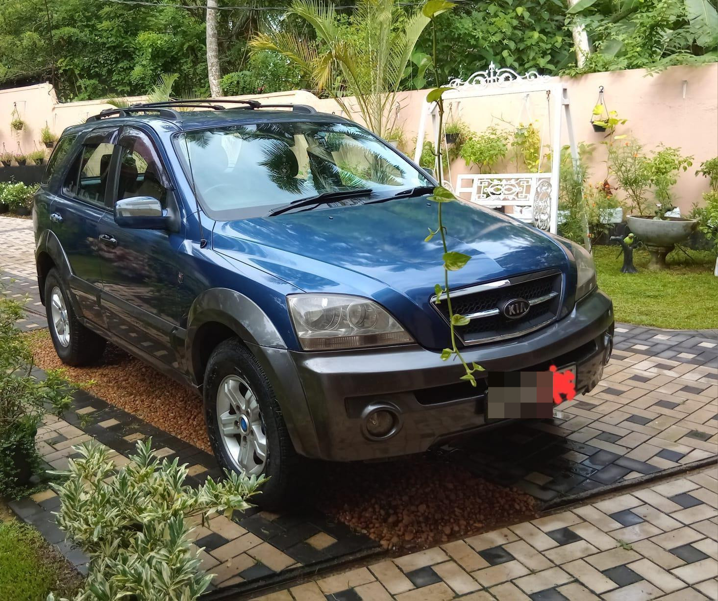 KIA Sorento 2004 - Used SUV sale in Sri Lanka - patpat.lk