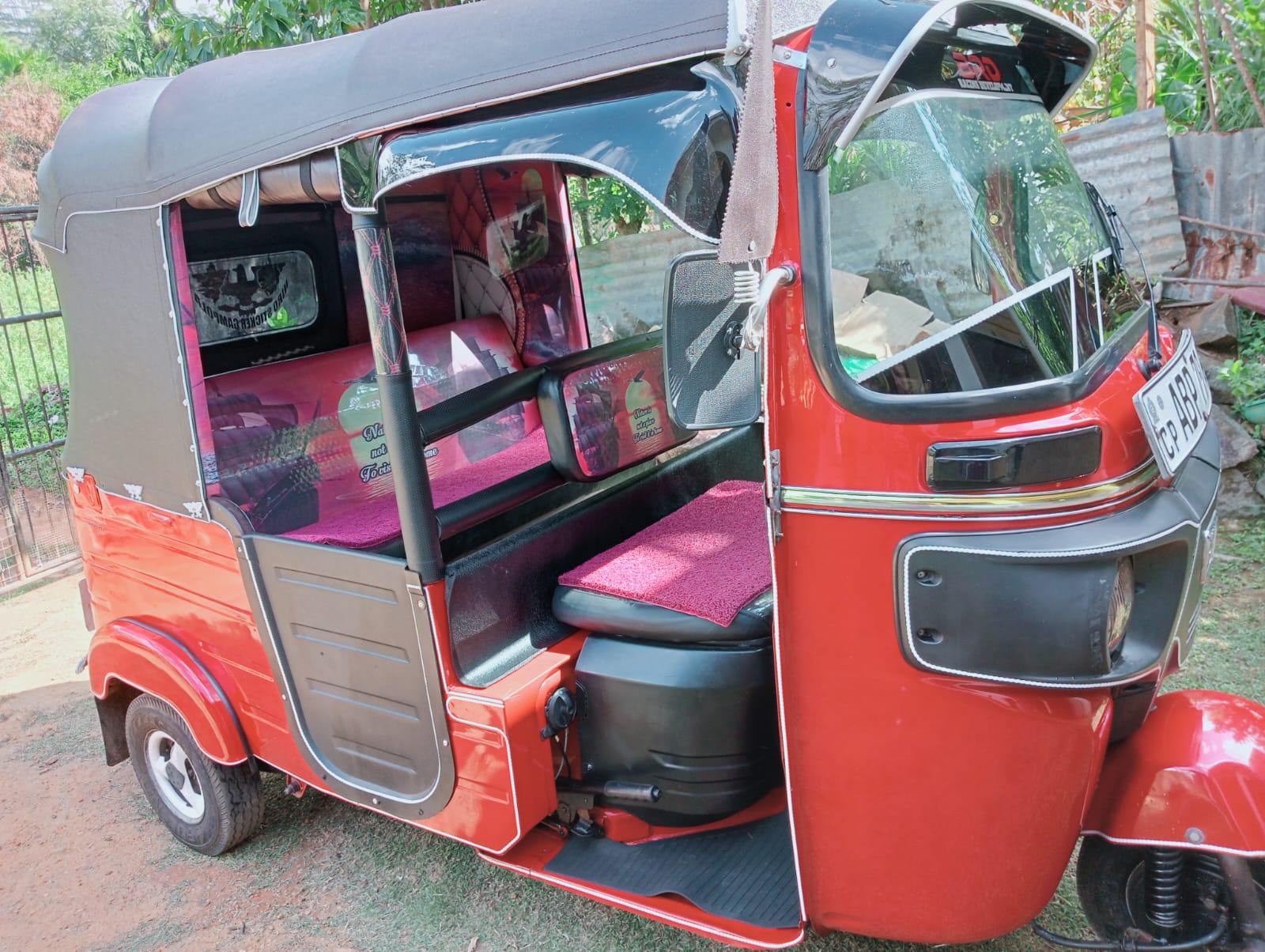 Bajaj Three Wheel 2017 - භාවිතා කරන ලද ත්‍රිරෝද රථය sale in Sri Lanka - patpat.lk