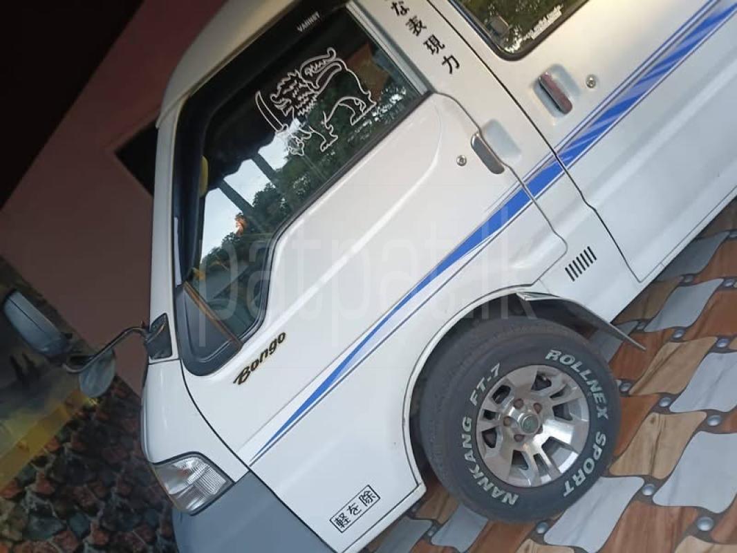 Mazda 2 2006 - பயன்படுத்தப்பட்டது வேன் sale in Sri Lanka - patpat.lk