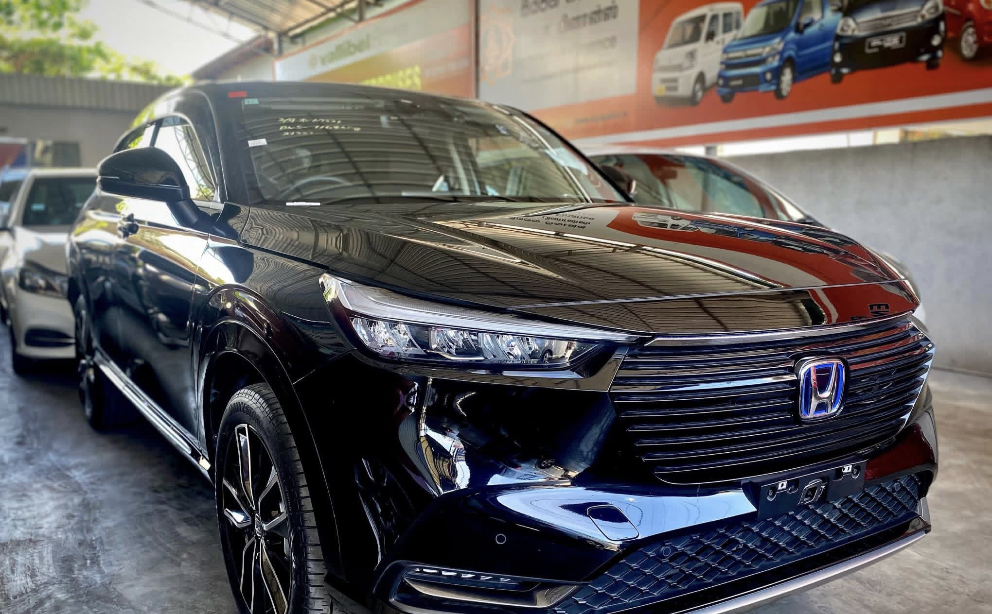 Honda Vezel 2023 - மறுசீரமைக்கப்பட்டது SUV sale in Sri Lanka - patpat.lk