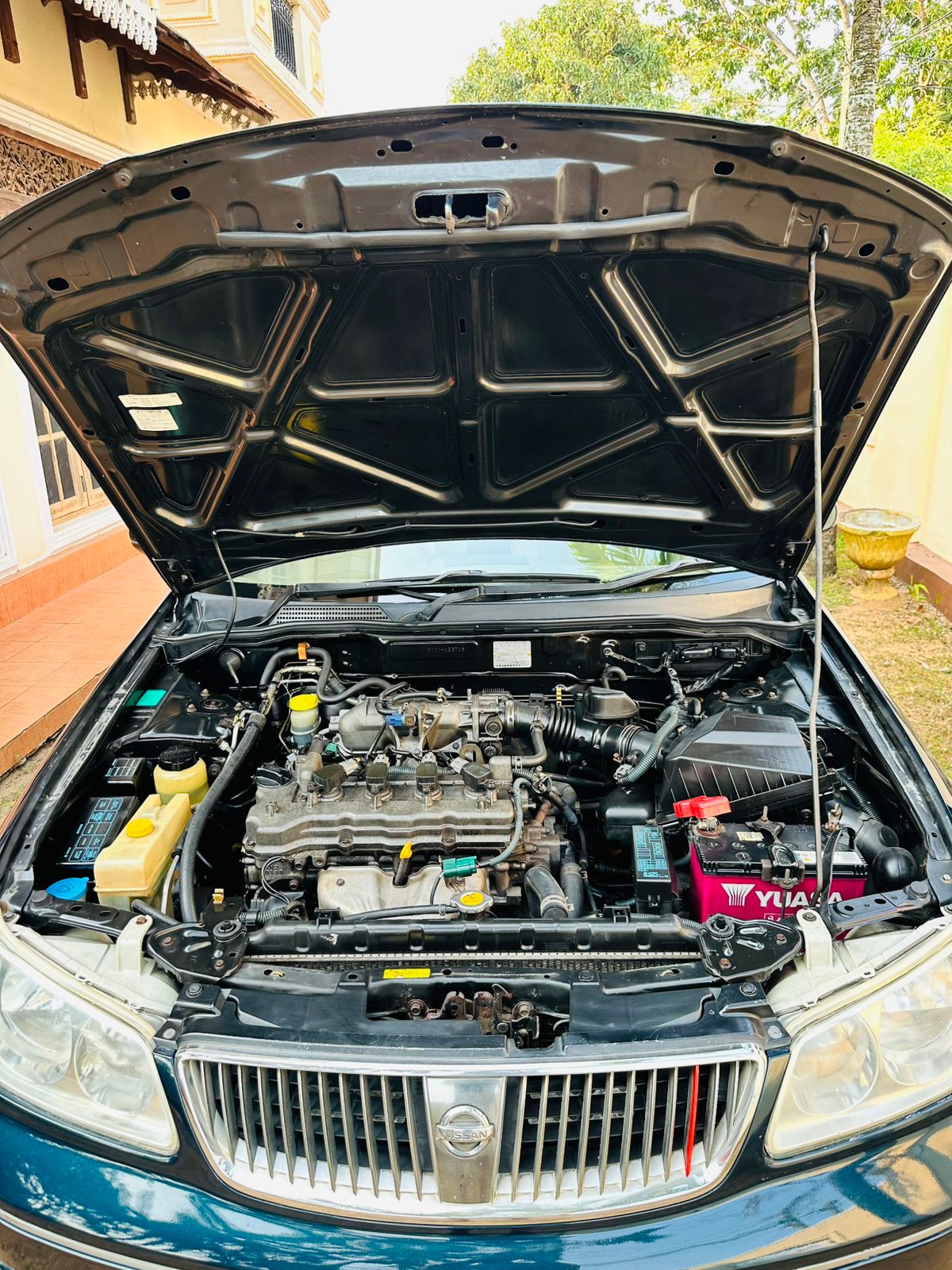 Nissan Bluebird 2003 - பயன்படுத்தப்பட்டது கார் sale in Sri Lanka - patpat.lk