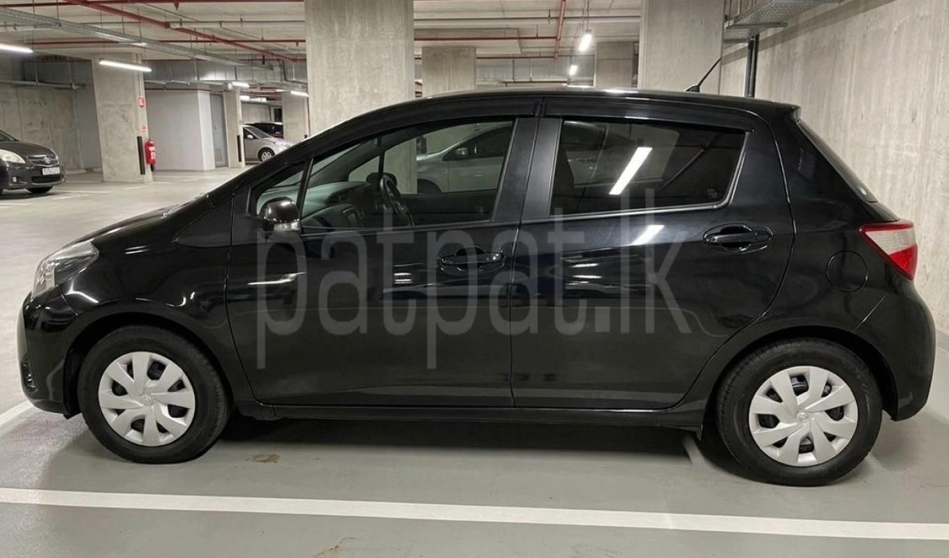 Toyota Vitz 2016 - பயன்படுத்தப்பட்டது கார் sale in Sri Lanka - patpat.lk