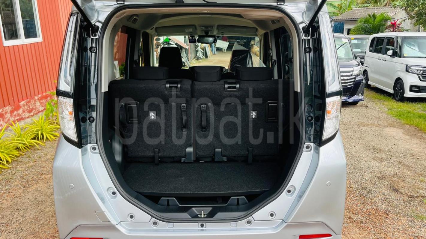 Advertisement image 6