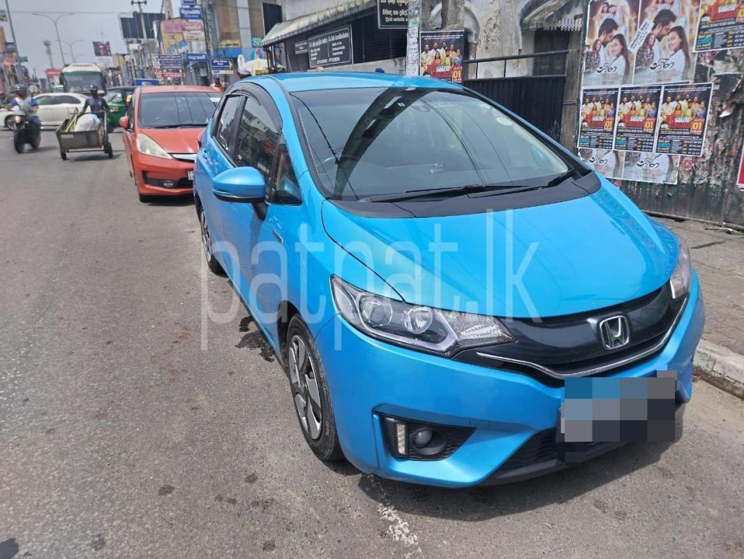 Honda Fit 2013 - பயன்படுத்தப்பட்டது கார் sale in Sri Lanka - patpat.lk