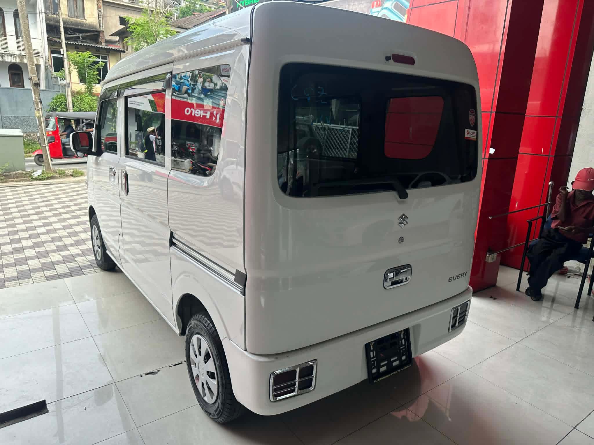 Suzuki Every 2025 - අලුත් වෑන් රථය sale in Sri Lanka - patpat.lk