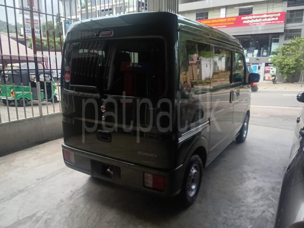 Advertisement image 4