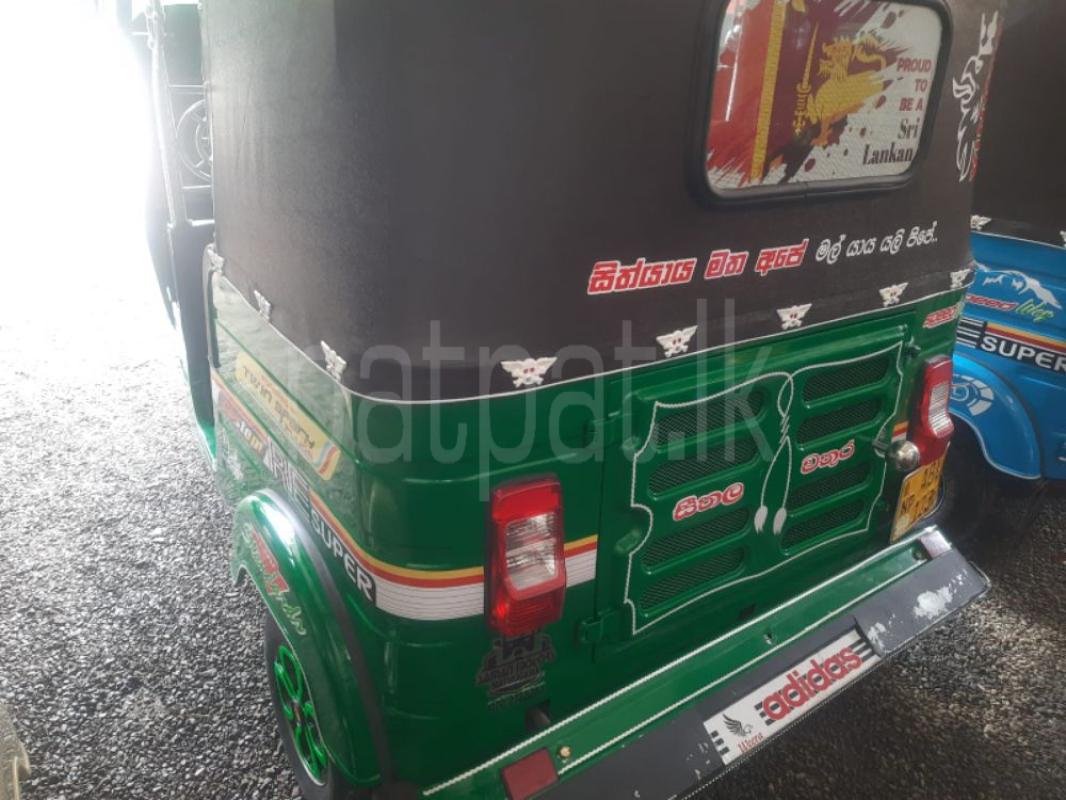 Bajaj Three Wheel 2016 - பயன்படுத்தப்பட்டது முச்சக்கர வண்டி sale in Sri Lanka - patpat.lk