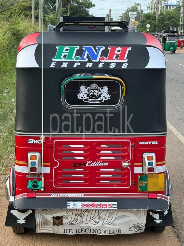 Bajaj 4 stroke 2011 - பயன்படுத்தப்பட்டது முச்சக்கர வண்டி sale in Sri Lanka - patpat.lk